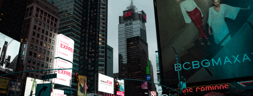 The ROI Showdown: Traditional Marketing vs. Digital Advertising