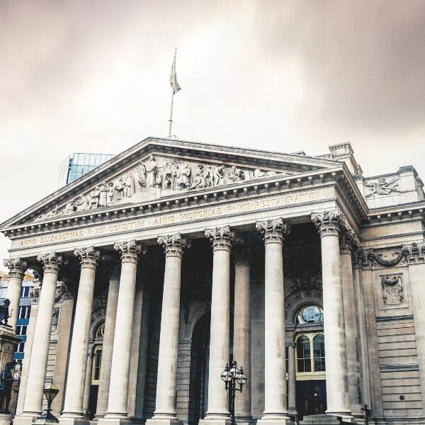 best marketing for financial advisors